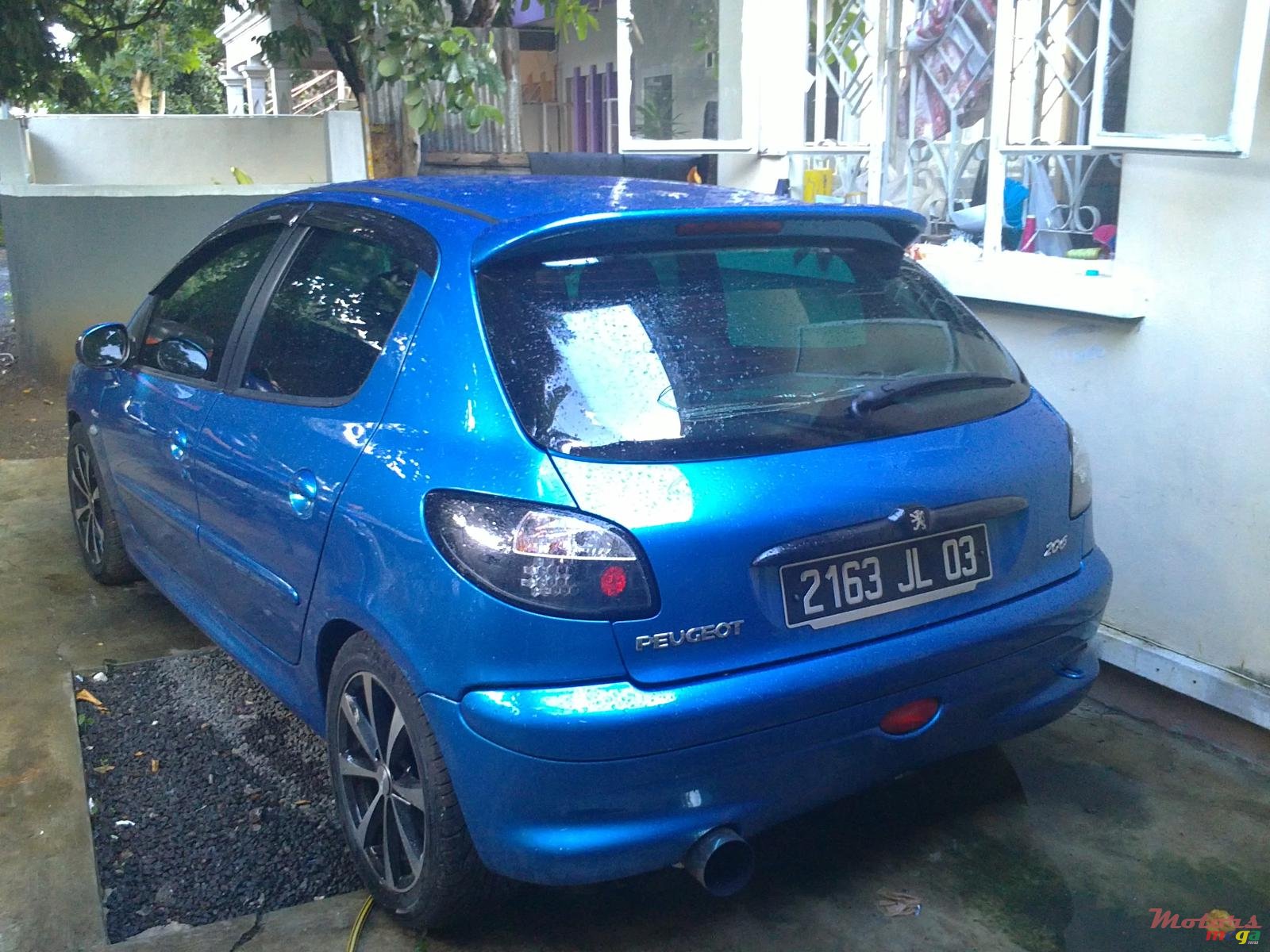 2003' Peugeot 206 photo #1