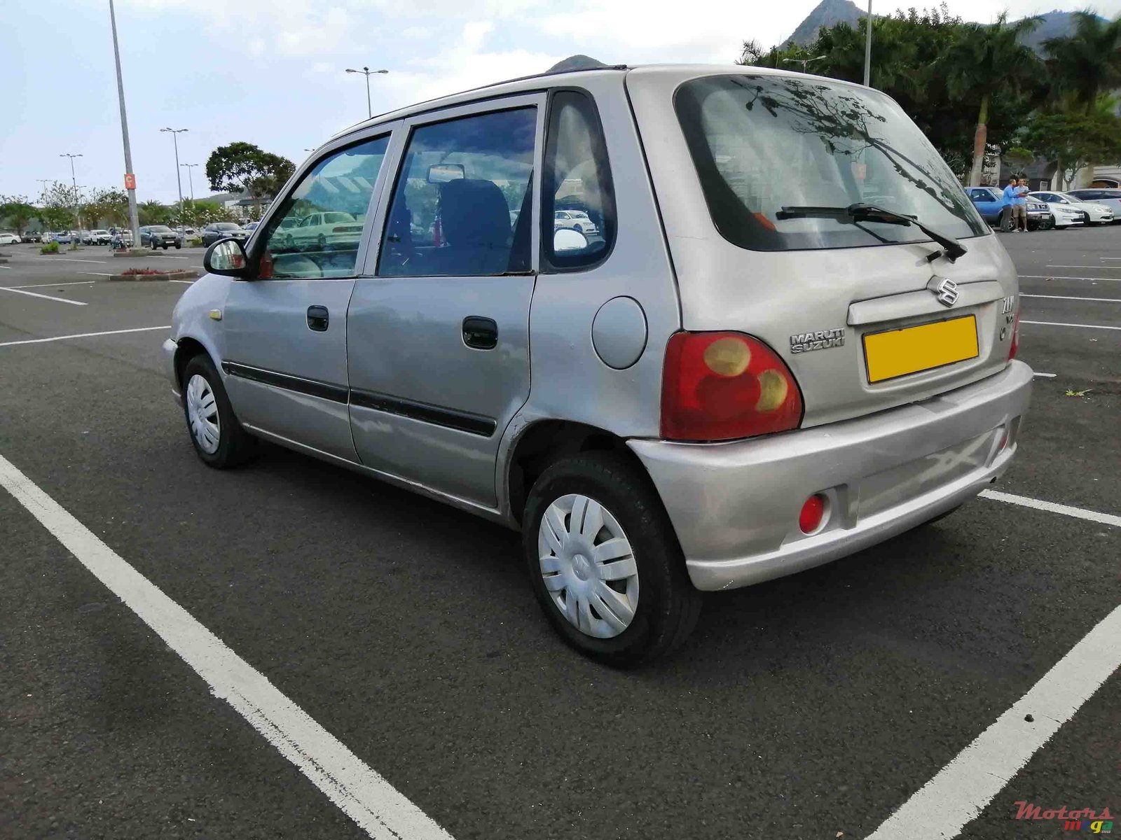 2005' Suzuki Alto photo #4