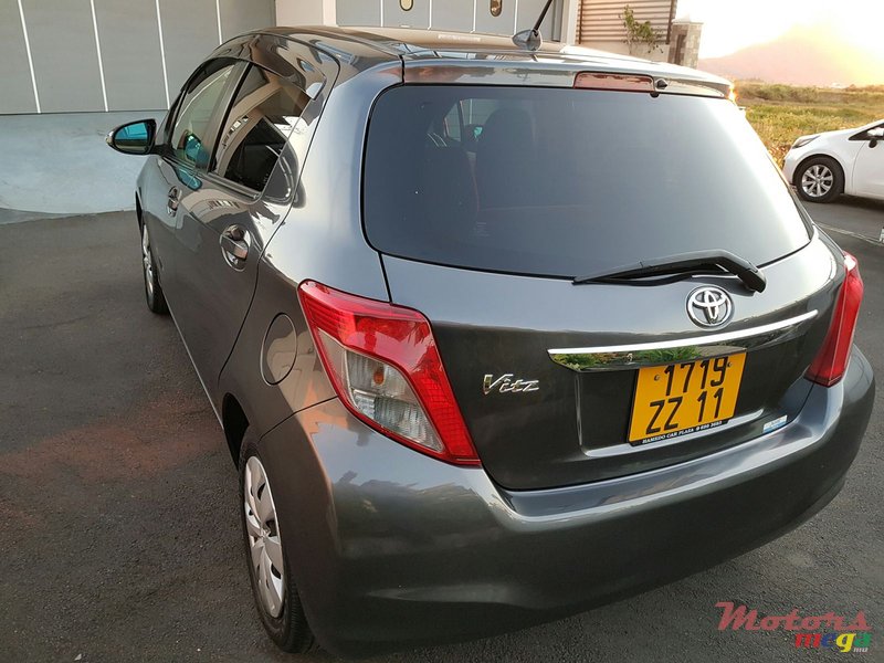 2011' Toyota Vitz automatic photo #2