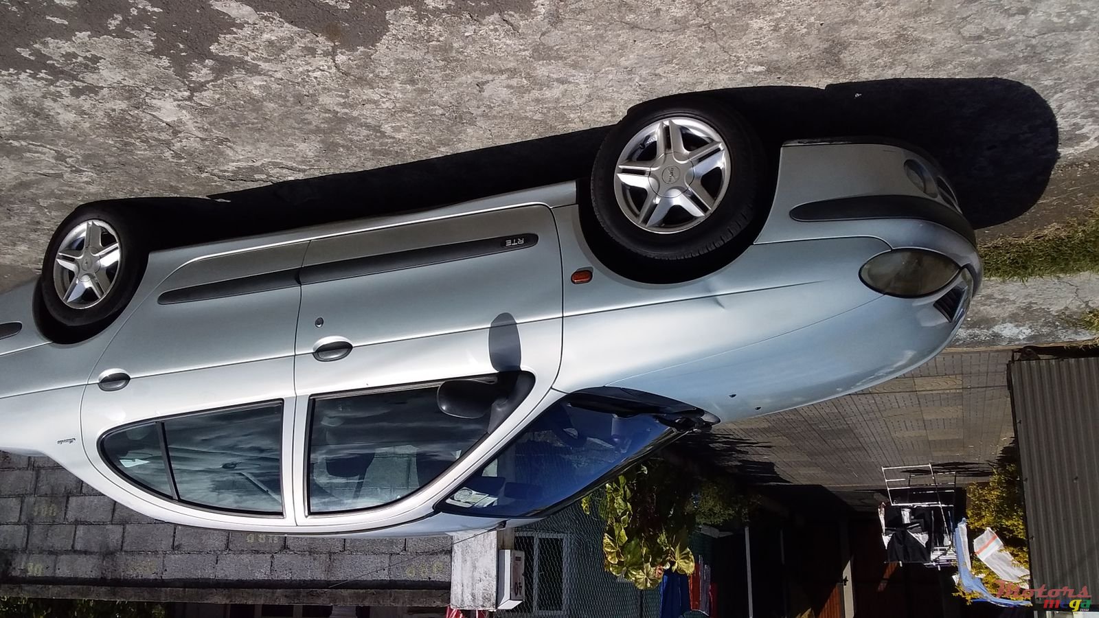 2000' Renault Megane photo #2