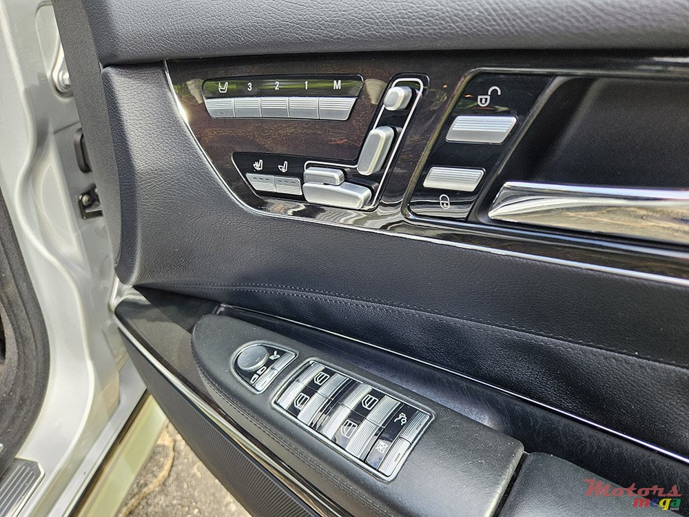 2008' Mercedes-Benz CL 500 photo #6