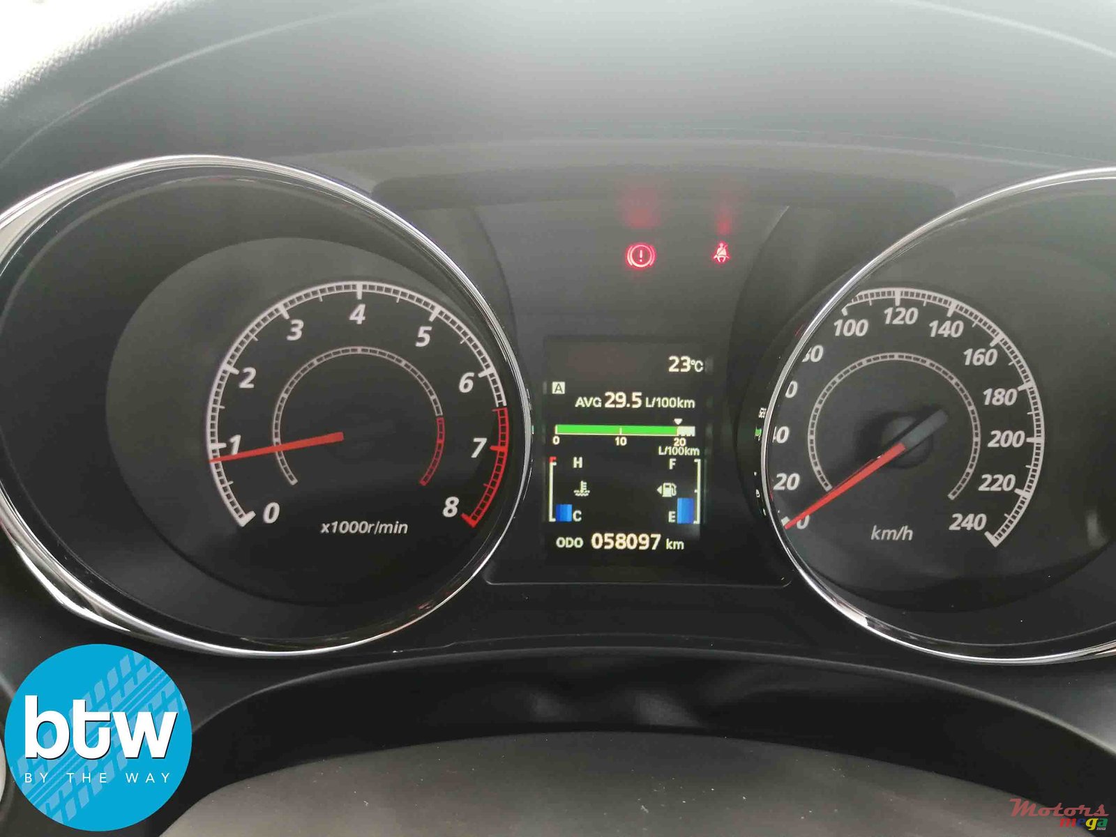 2017' Mitsubishi ASX photo #7