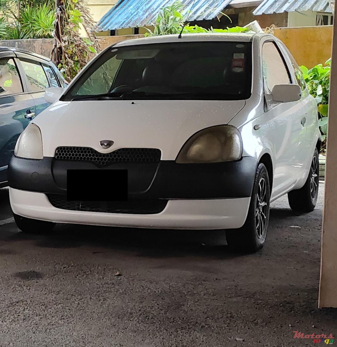 2000' Toyota Vitz photo #4