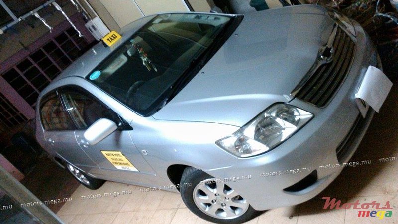 2004' Toyota Corolla photo #1