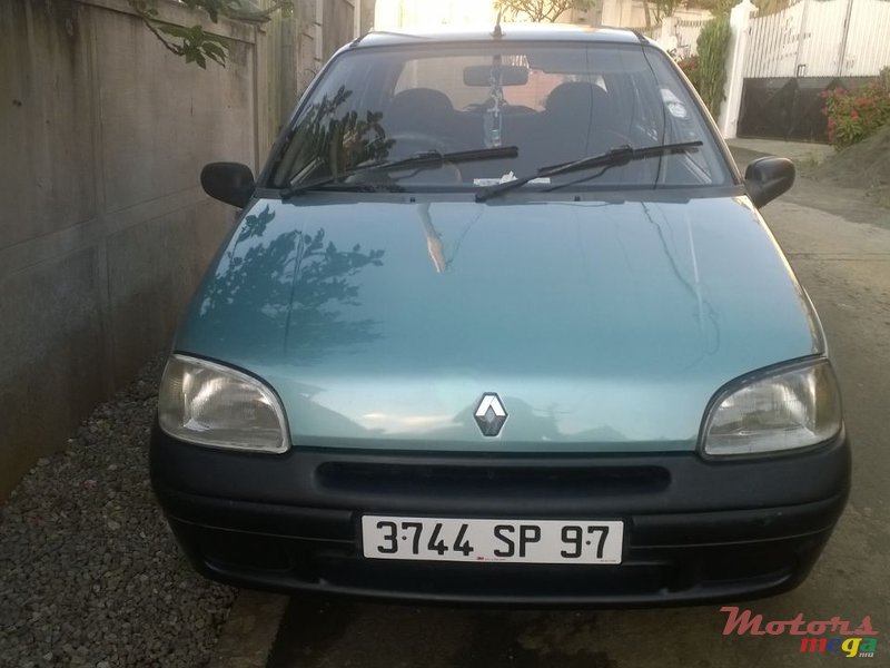 1997' Renault Clio photo #3