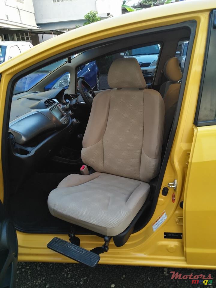 2011' Honda photo #6