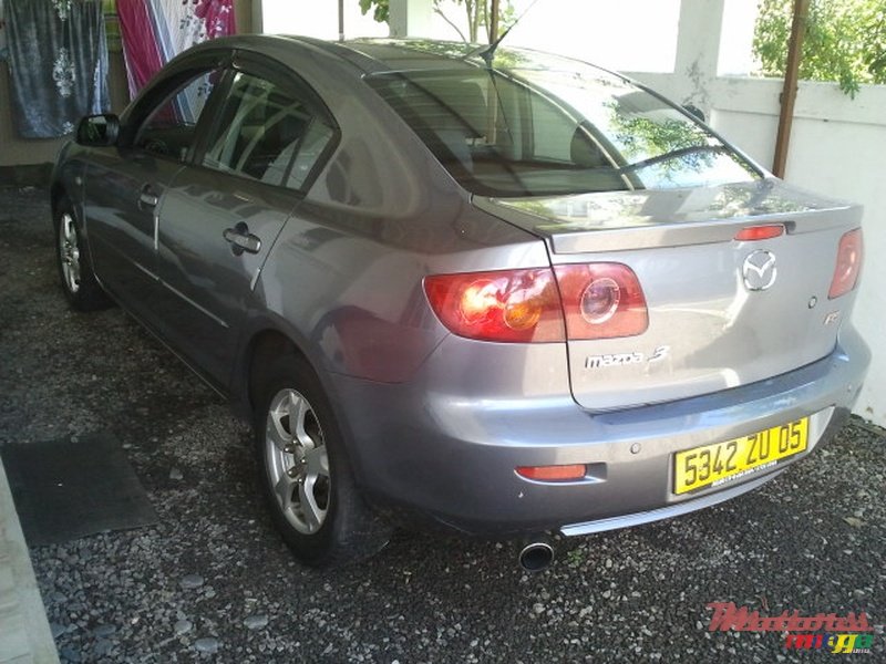 2005' Mazda 3 photo #3