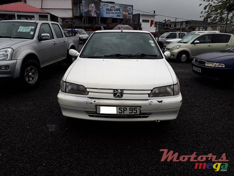 1995' Peugeot 306 photo #2