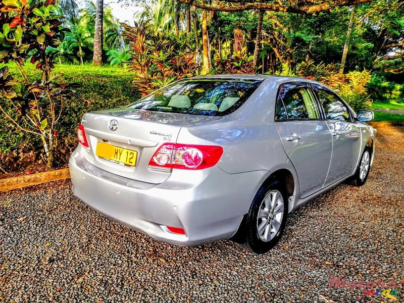 2012' Toyota Corolla GLI 1.5 JAPAN photo #3