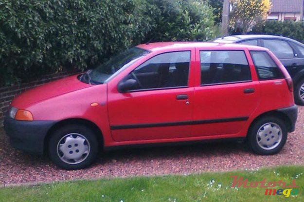 1998' Fiat Punto photo #1