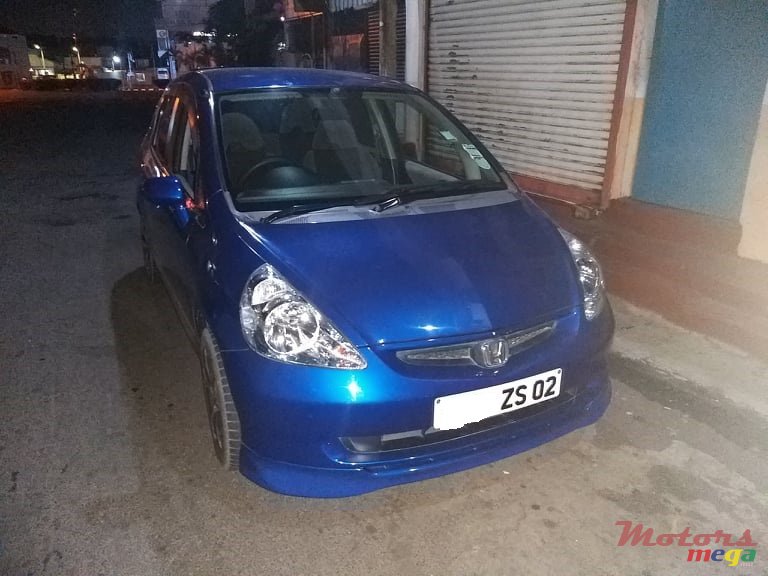 2002' Honda Fit GD1 photo #2