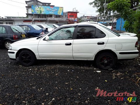 1999' Nissan B15 photo #3