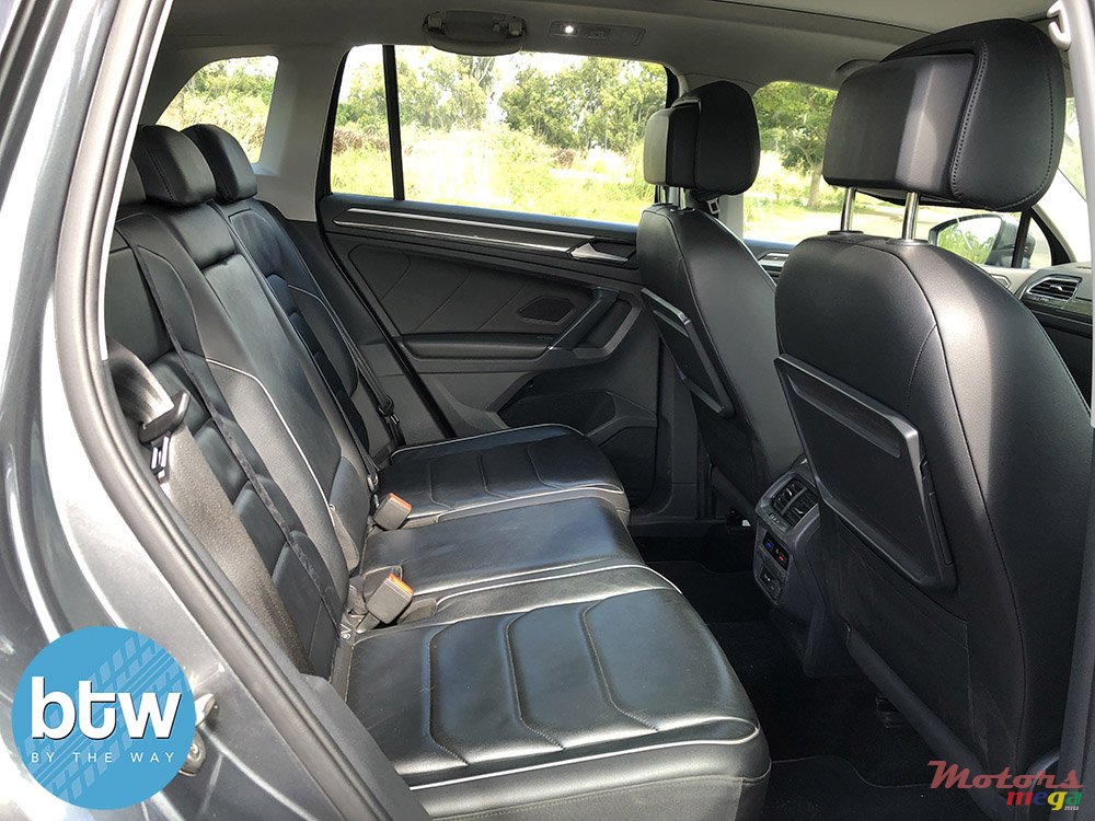 2018' Volkswagen Tiguan photo #4