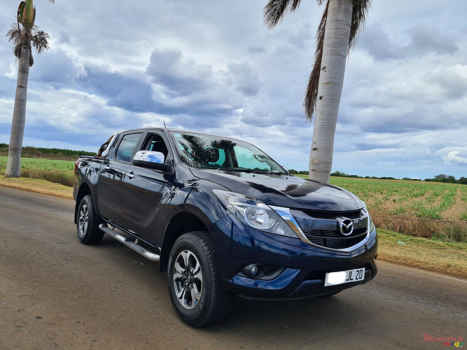 2020' Mazda BT-50 3.2L automatic photo #1