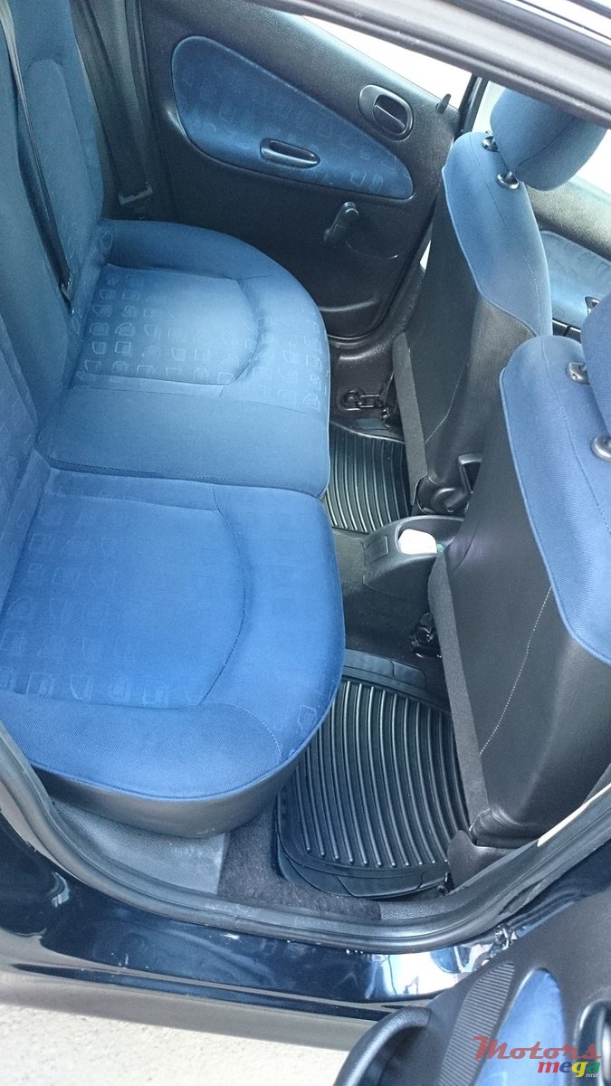 2003' Peugeot 206 photo #6