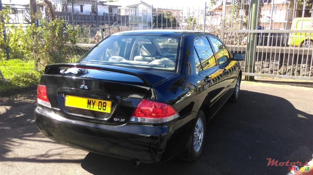 2008' Mitsubishi Lancer photo #3