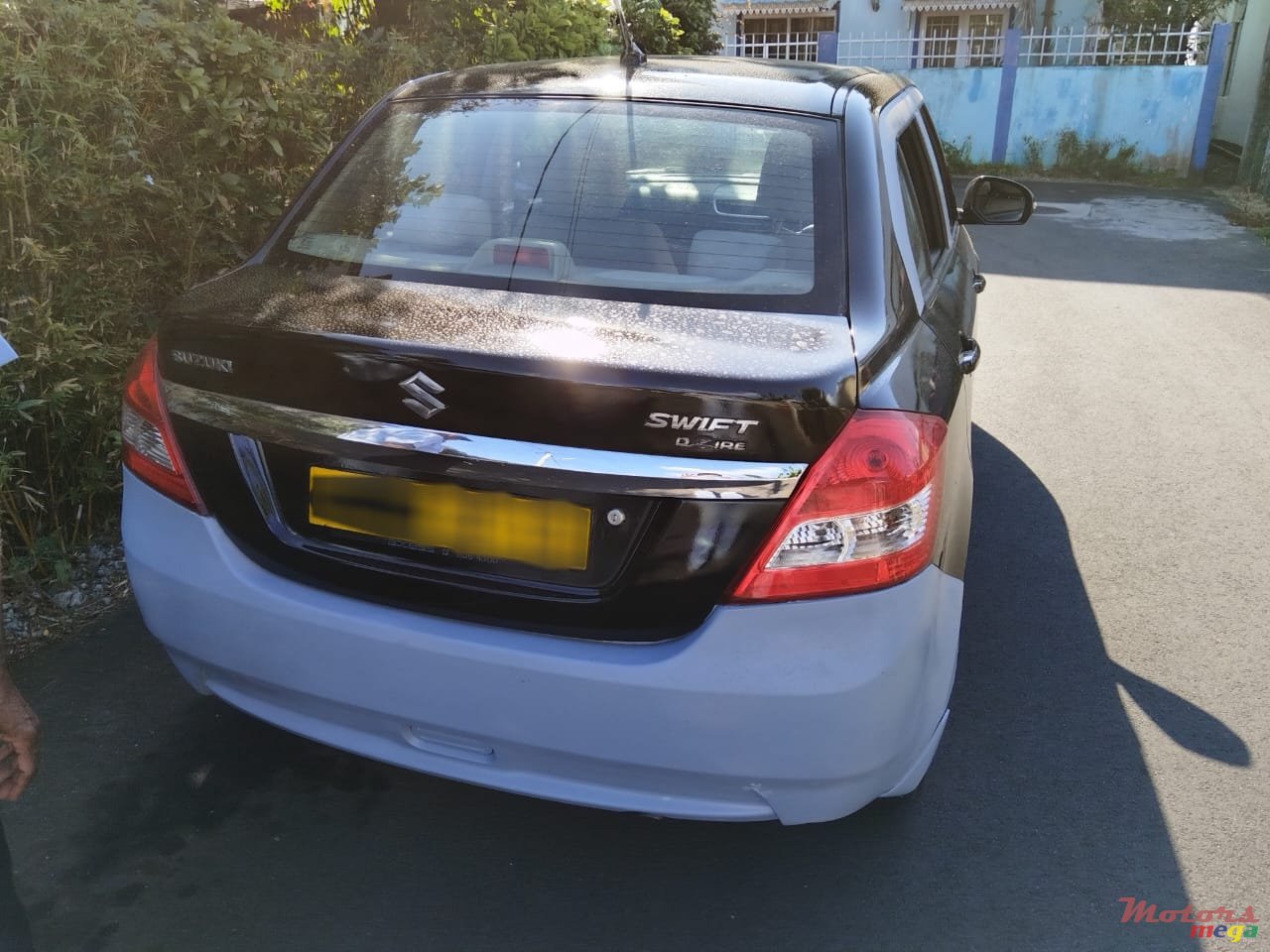 2013' Suzuki Swift DZIRE photo #2