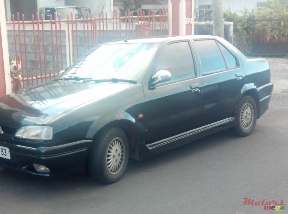 1993' Renault 19 body kit photo #1