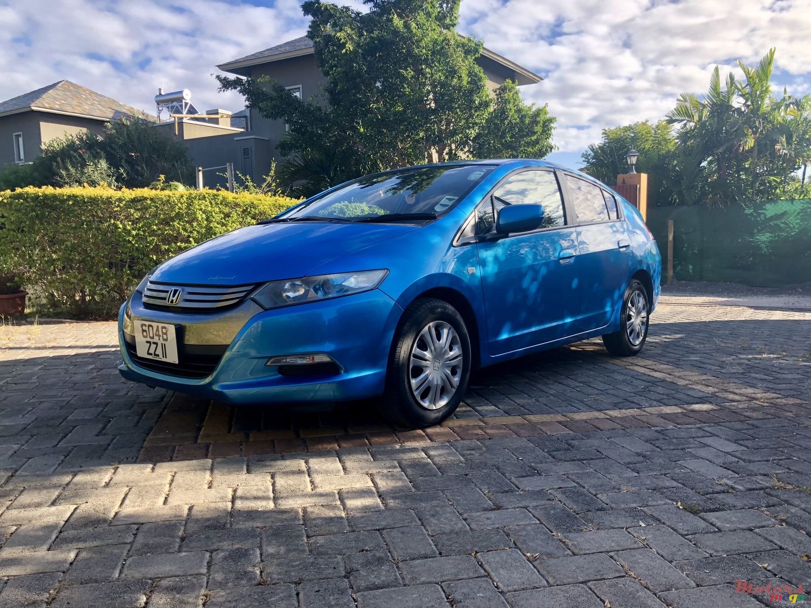 2011' Honda Insight photo #1