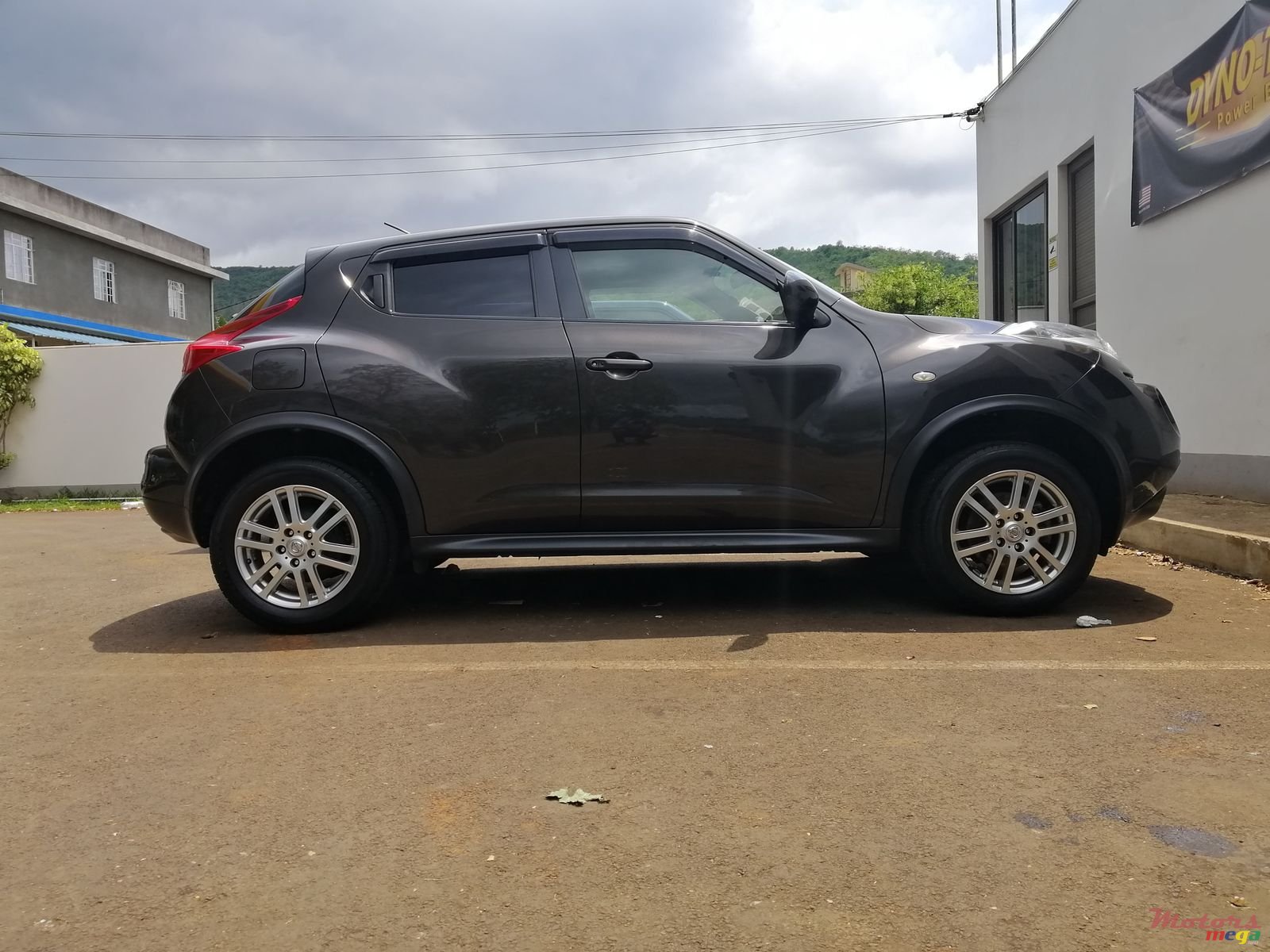 2012' Nissan Juke photo #6