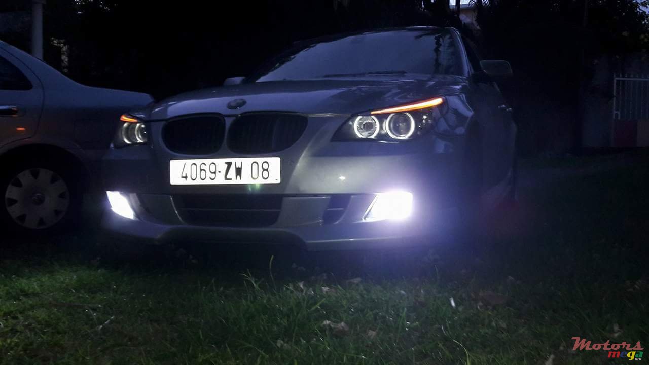 2008' BMW 525 photo #1