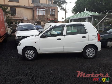 2011' Suzuki Alto photo #3