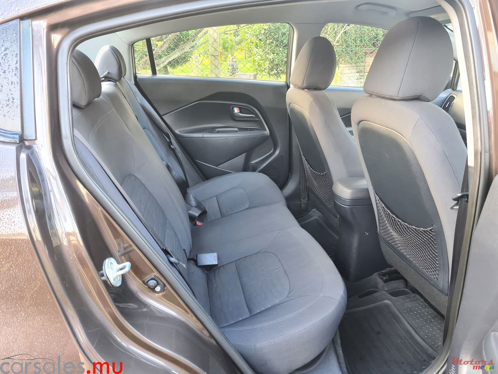 2013' Kia Rio 1.4 Sedan photo #5