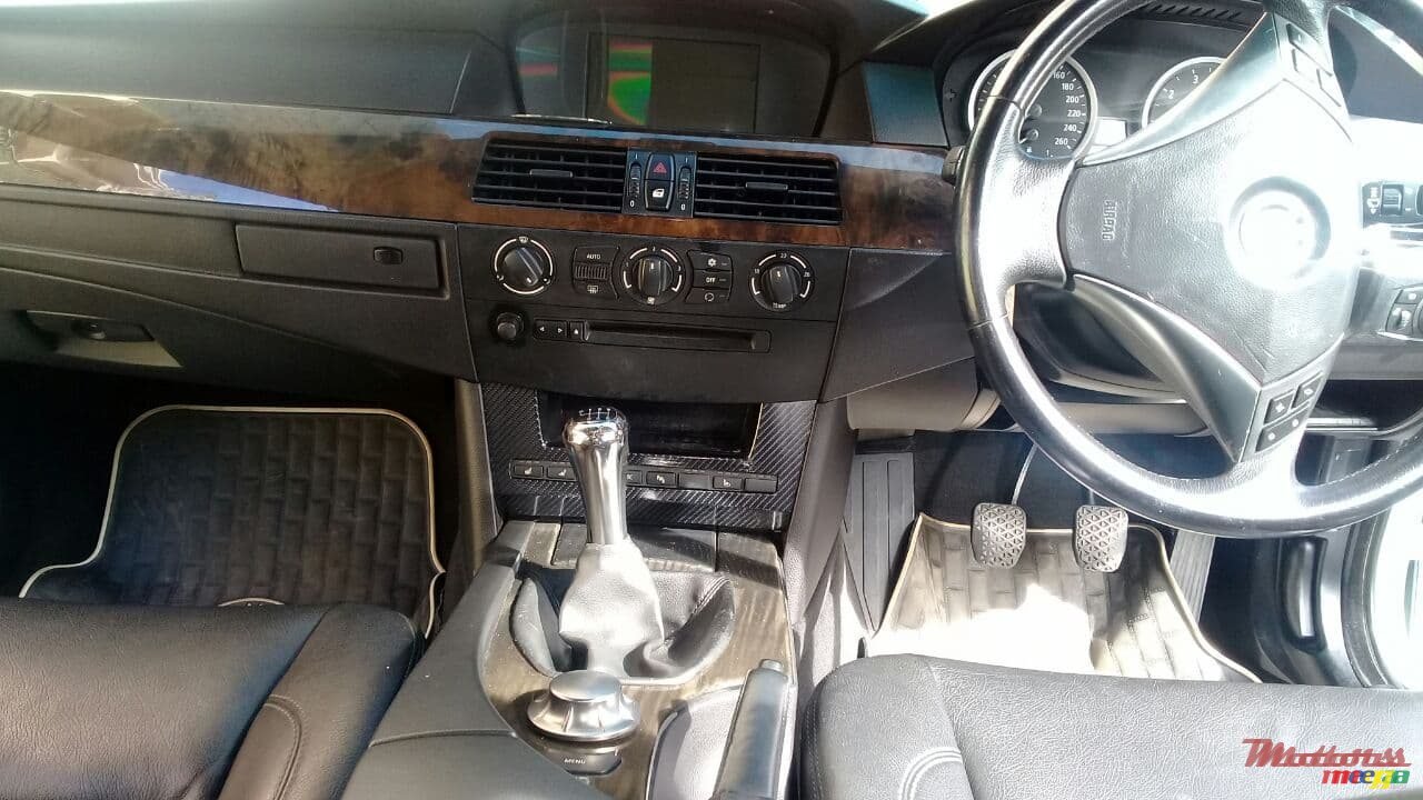 2005' BMW 520 photo #5