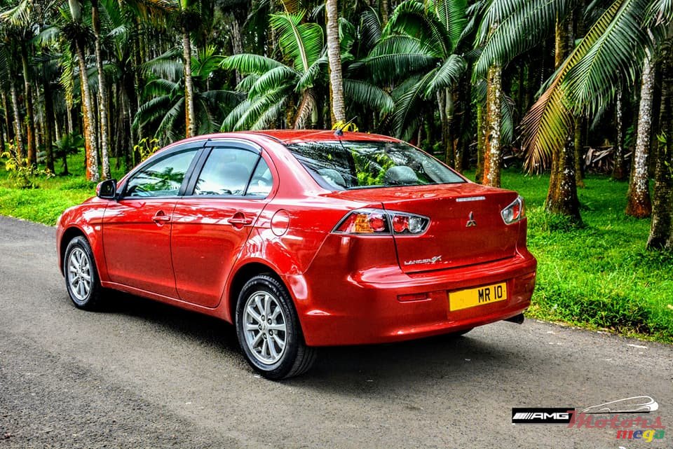 2010' Mitsubishi Lancer Ex GLX 1.5 photo #3