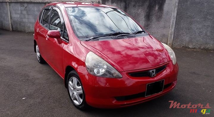 2003' Honda Fit photo #1