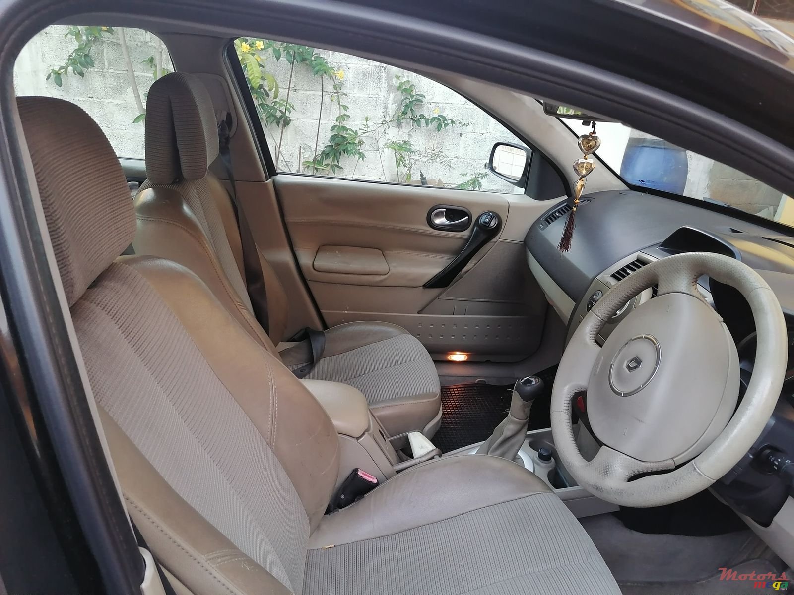 2006' Renault photo #6