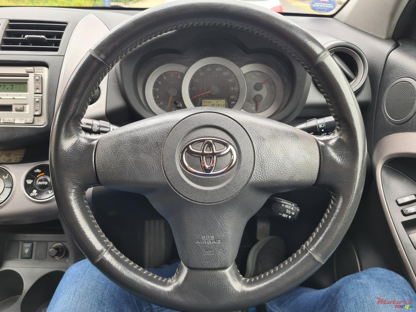 2007' Toyota RAV4 Automatic photo #6