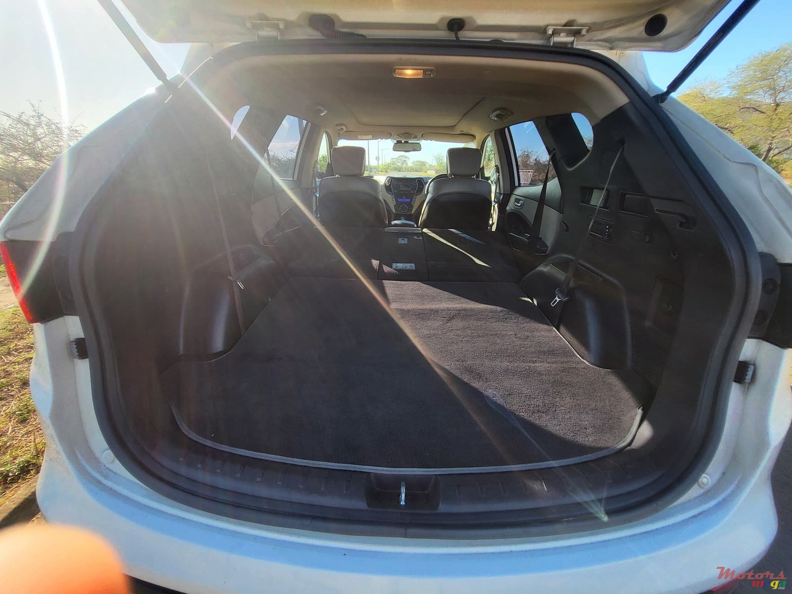 2014' Hyundai Santa Fe photo #5