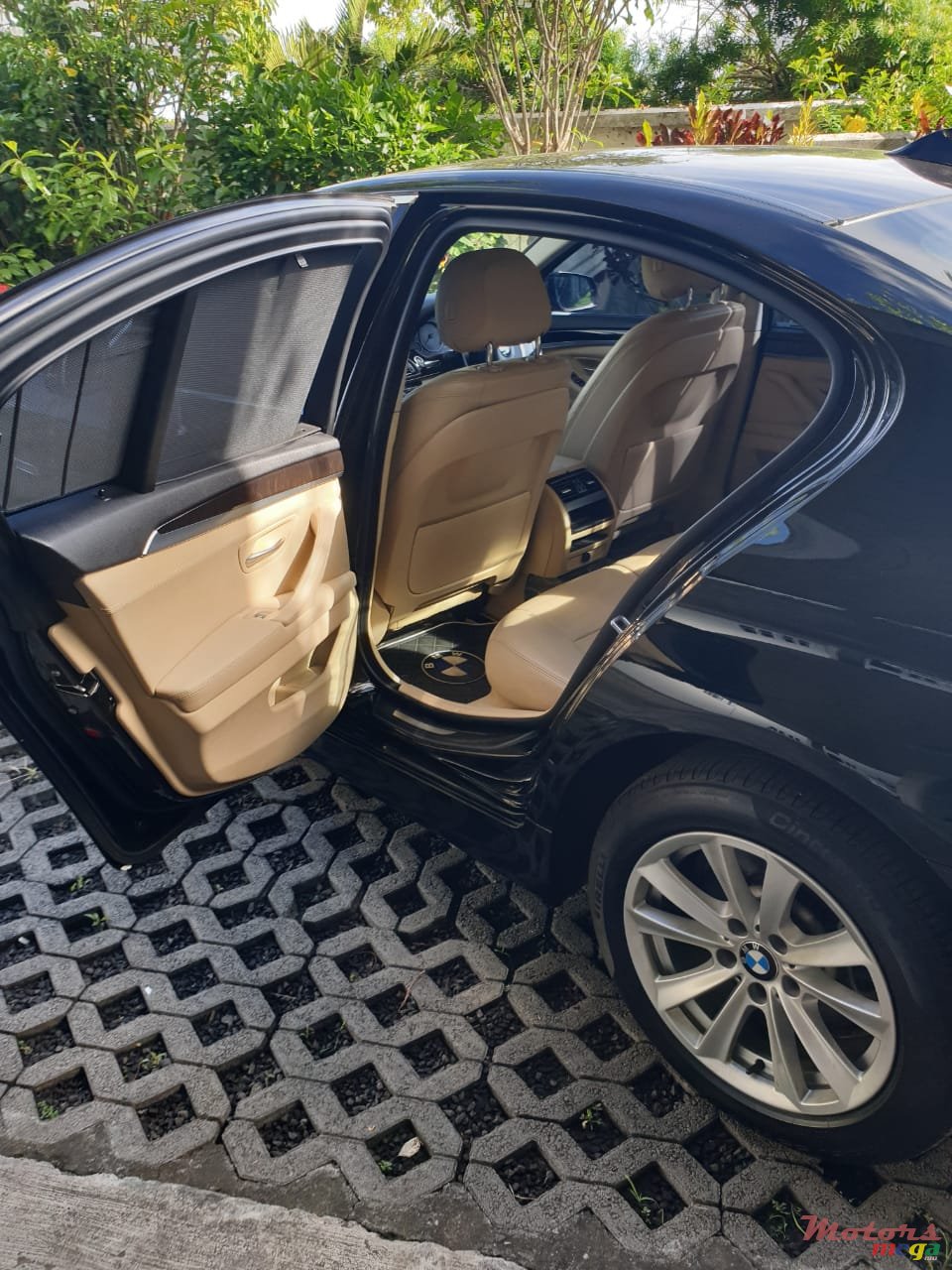 2016' BMW 520 photo #7