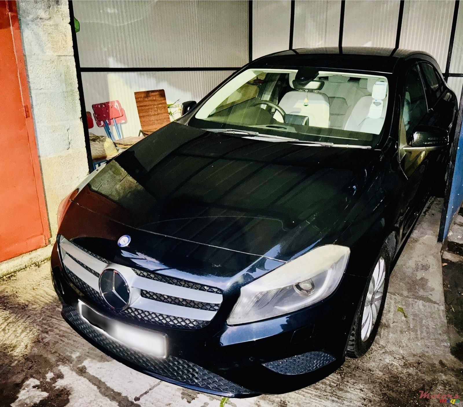 2013' Mercedes-Benz A 200 photo #1