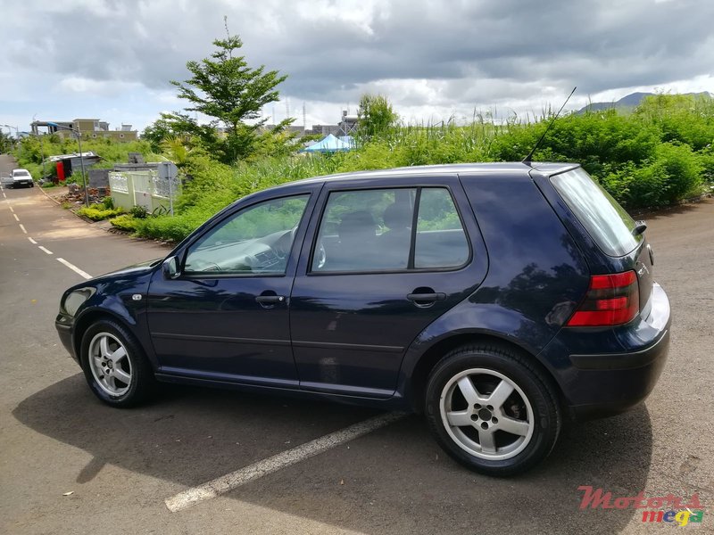 2003' Volkswagen Golf IV photo #4