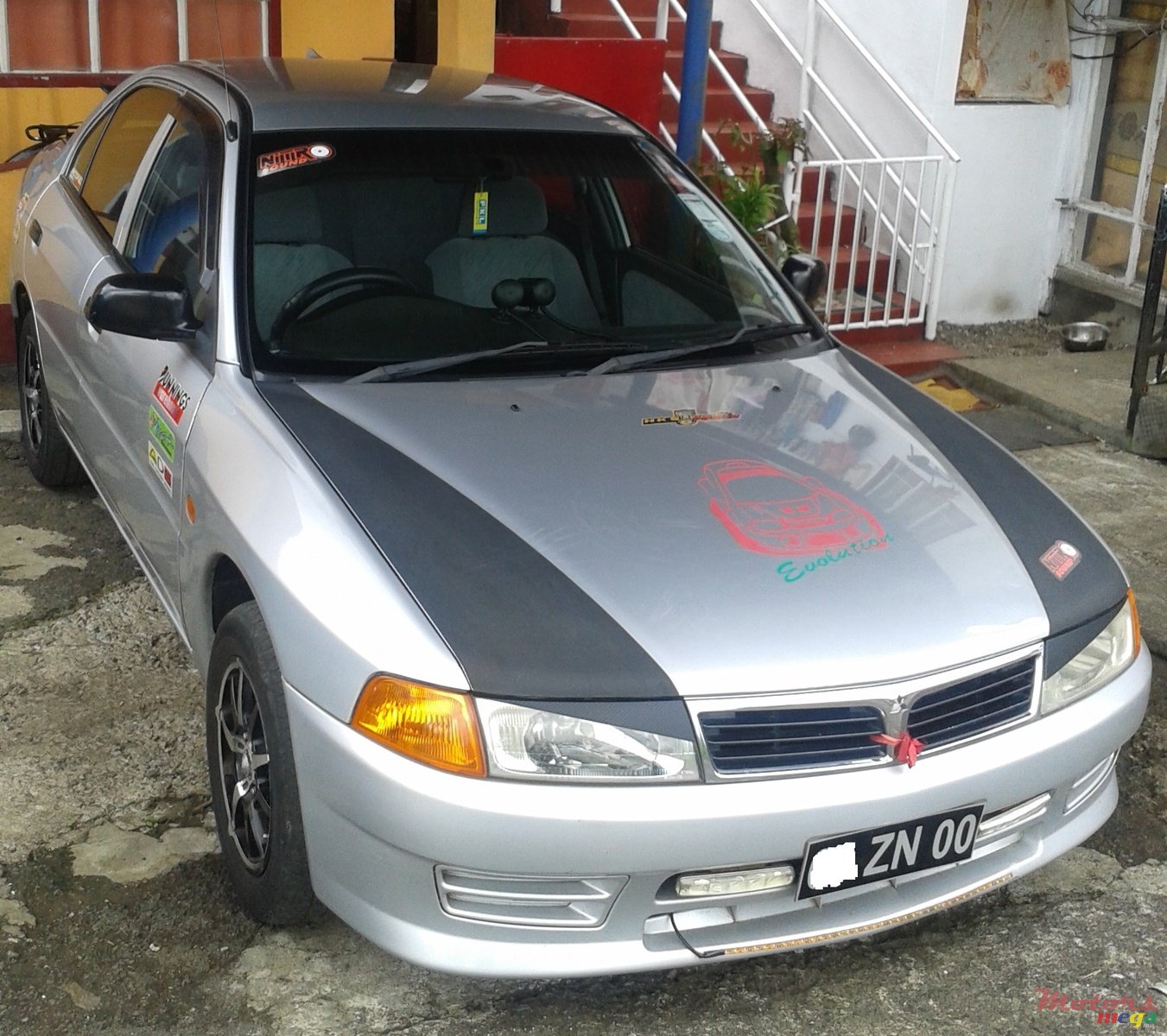 2000' Mitsubishi Lancer photo #1