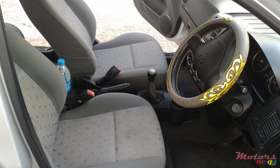 2005' Hyundai Getz photo #2