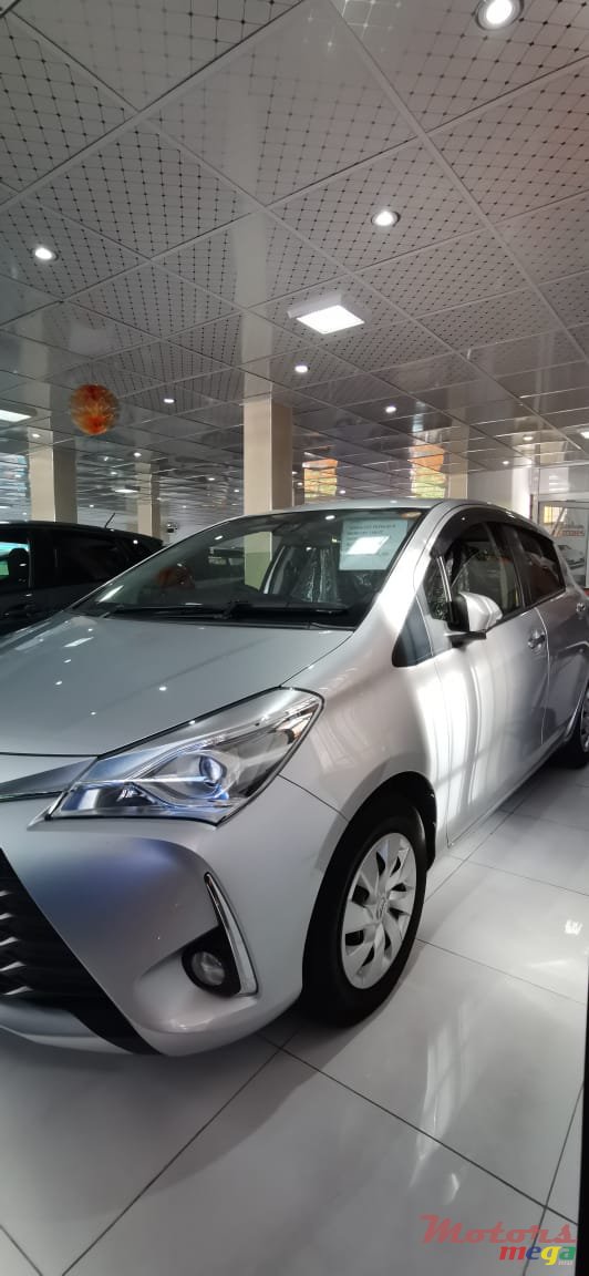 2018' Toyota Vitz photo #6