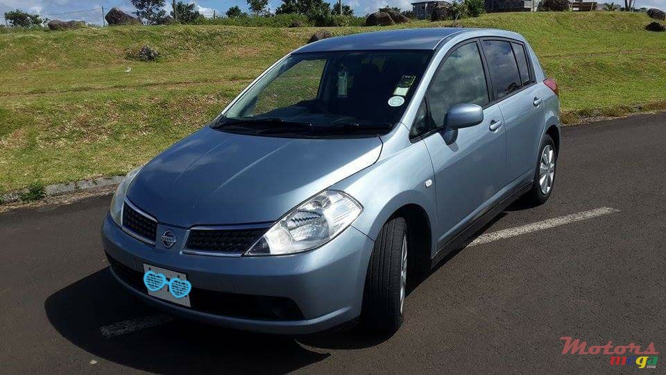 2005' Nissan photo #1