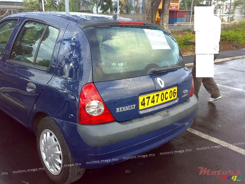 2006' Renault Clio photo #1