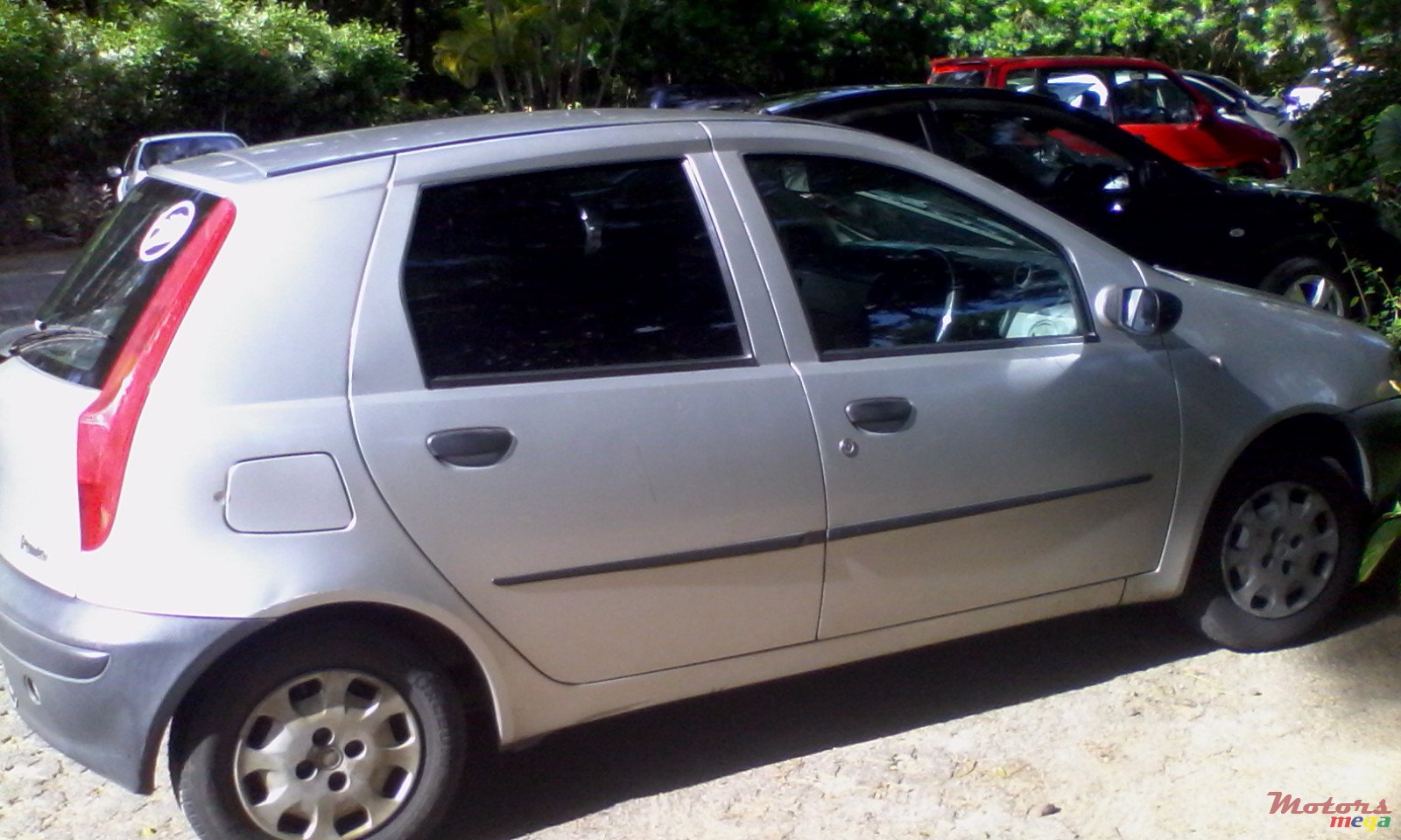 2002' Fiat Punto photo #1