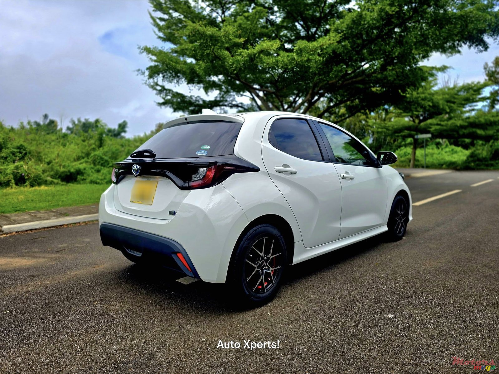 2020' Toyota Yaris photo #3
