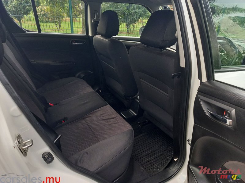 2018' Suzuki Swift 1.2 photo #5