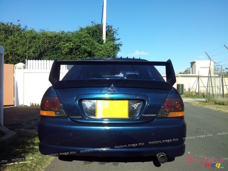 2005' Mitsubishi CS3 photo #4