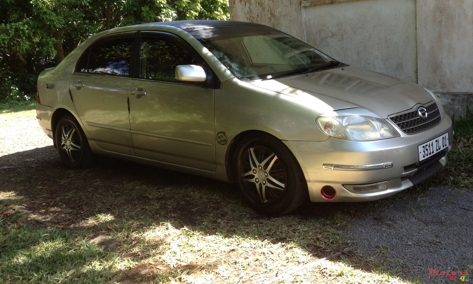 2001' Toyota Corolla NZE 121 grade G photo #2