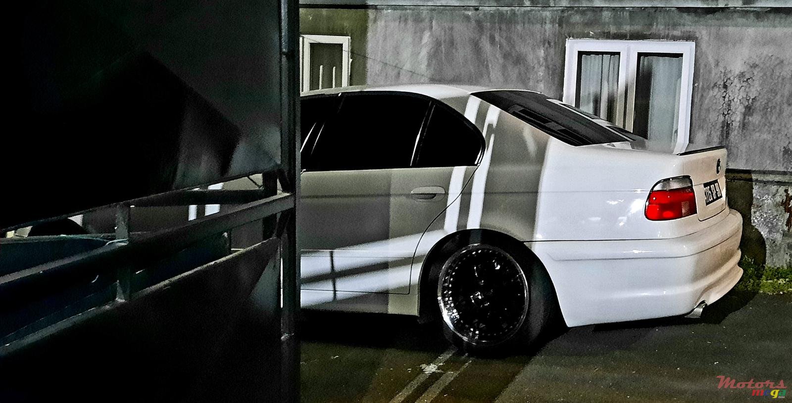 1998' BMW 523 photo #1