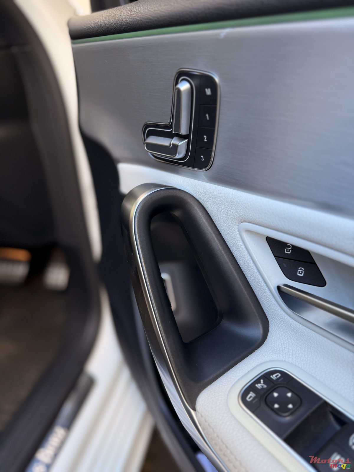 2020' Mercedes-Benz A 200 photo #2