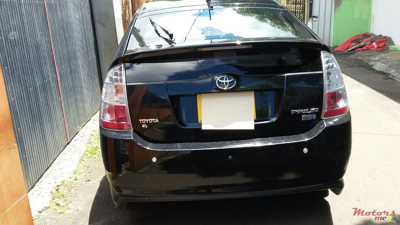 2008' Toyota Prius Plug-in Hybrid photo #2