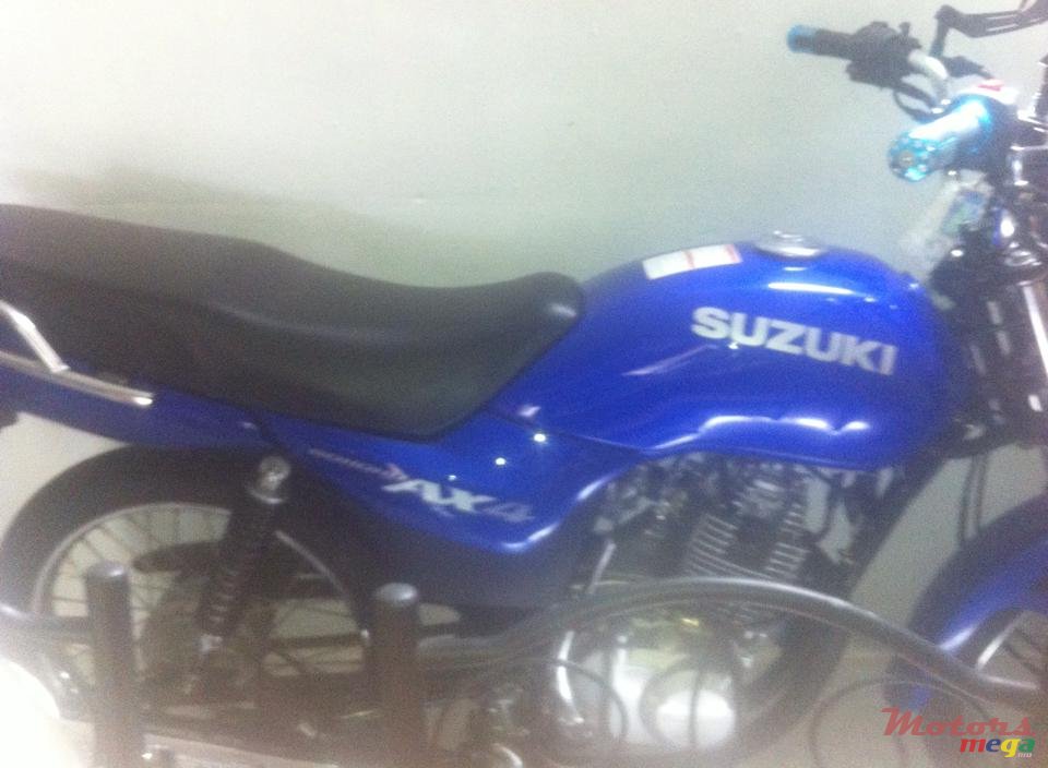 2012' Suzuki photo #1